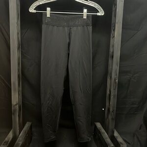 PINK- ultimate black leggings